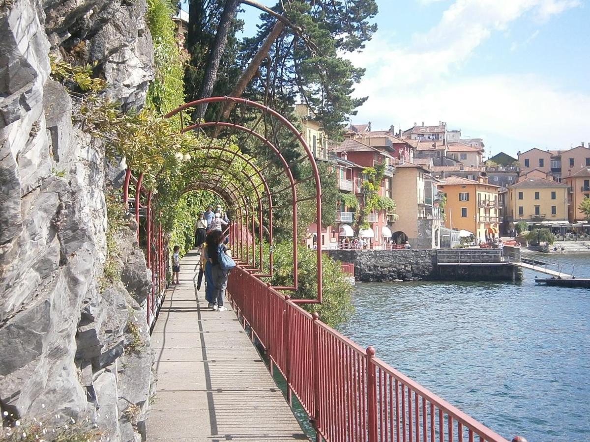 Casa In Riva Al Lago วาเรนนา ภายนอก รูปภาพ