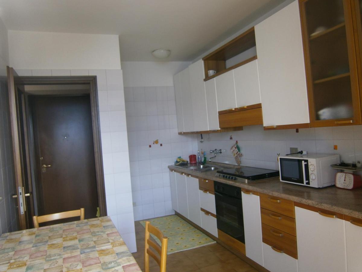 Casa In Riva Al Lago วาเรนนา ภายนอก รูปภาพ