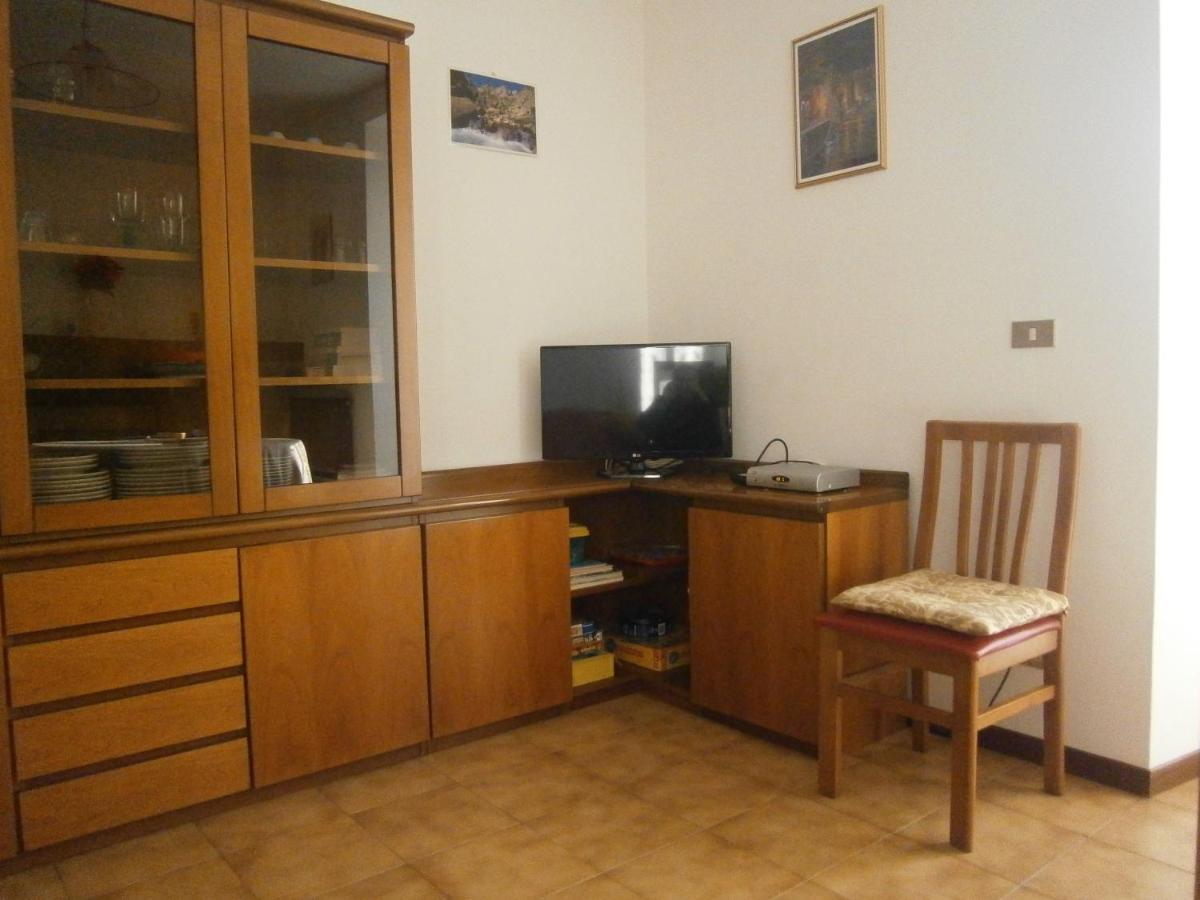Casa In Riva Al Lago วาเรนนา ภายนอก รูปภาพ