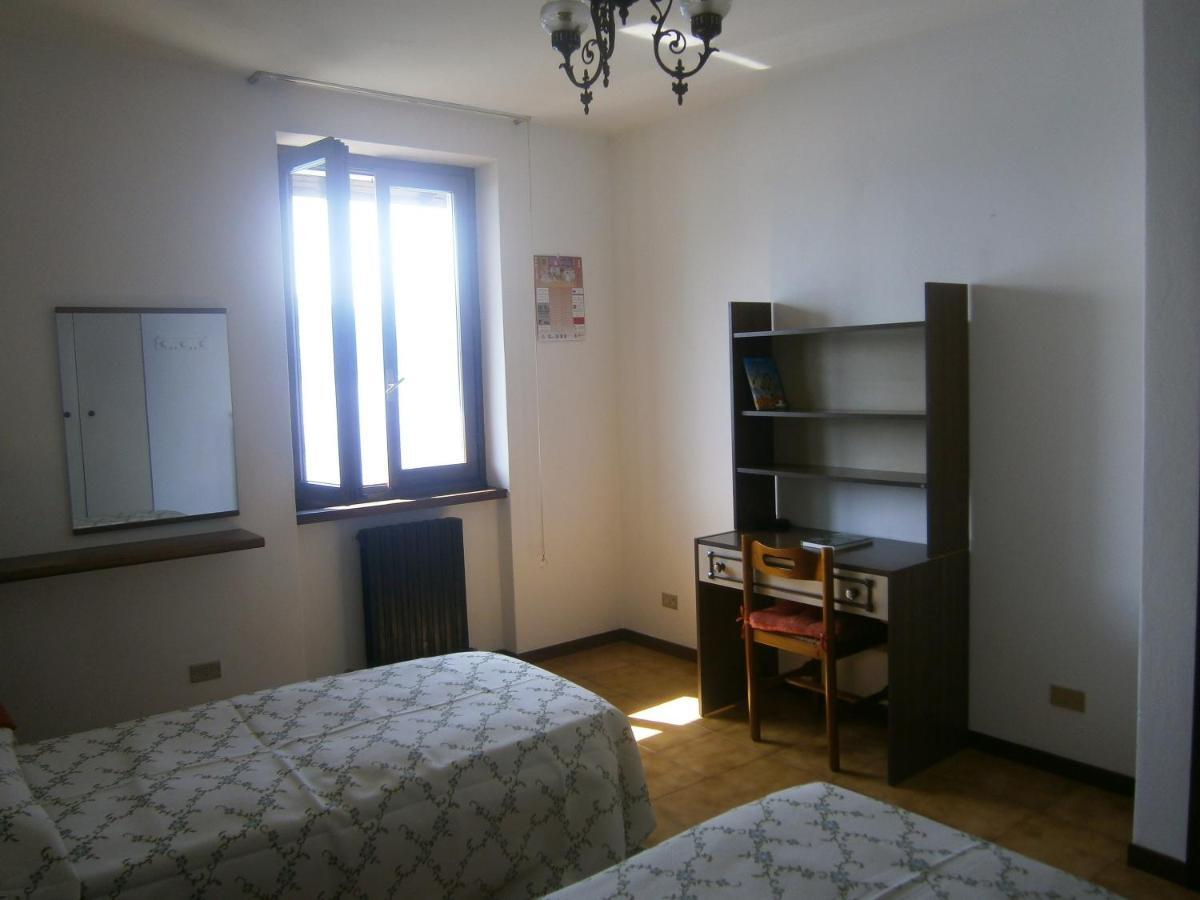 Casa In Riva Al Lago วาเรนนา ภายนอก รูปภาพ